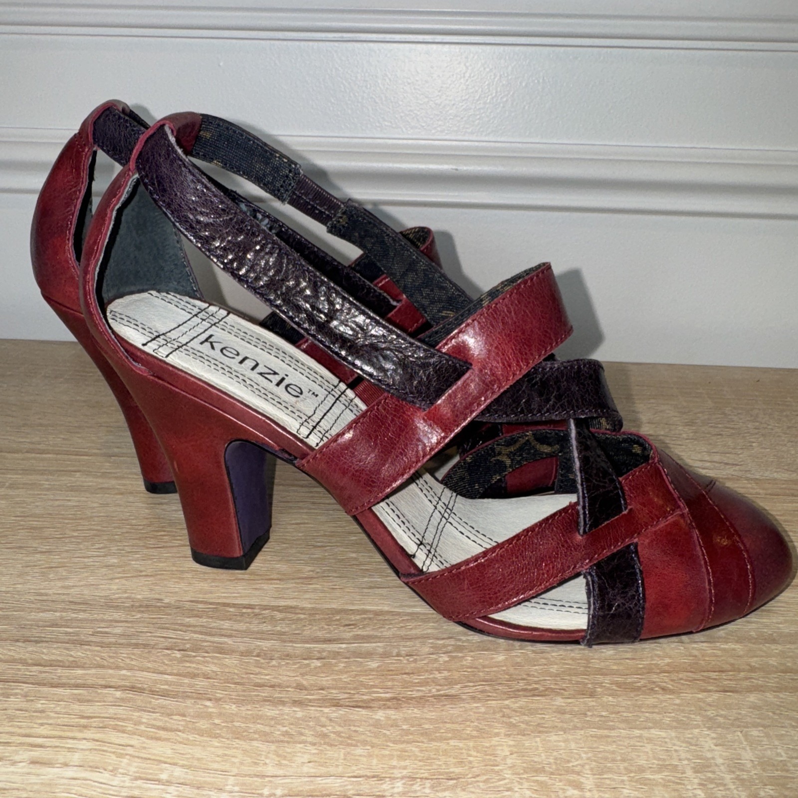 Kenzie Elaine Burgundy Purple Strap Heel Leather Almond Toe 3" Heel Sz 7 M Nwob
